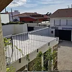Casa Francisca De * Минделу
